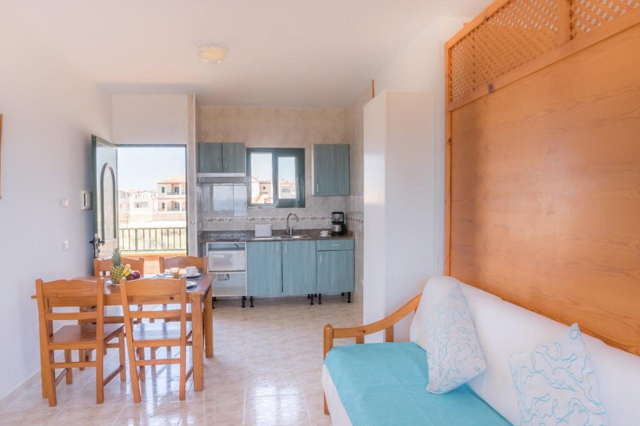 Apartamentos Moon Dreams Cabo De Banos Cala'N Blanes  Εξωτερικό φωτογραφία