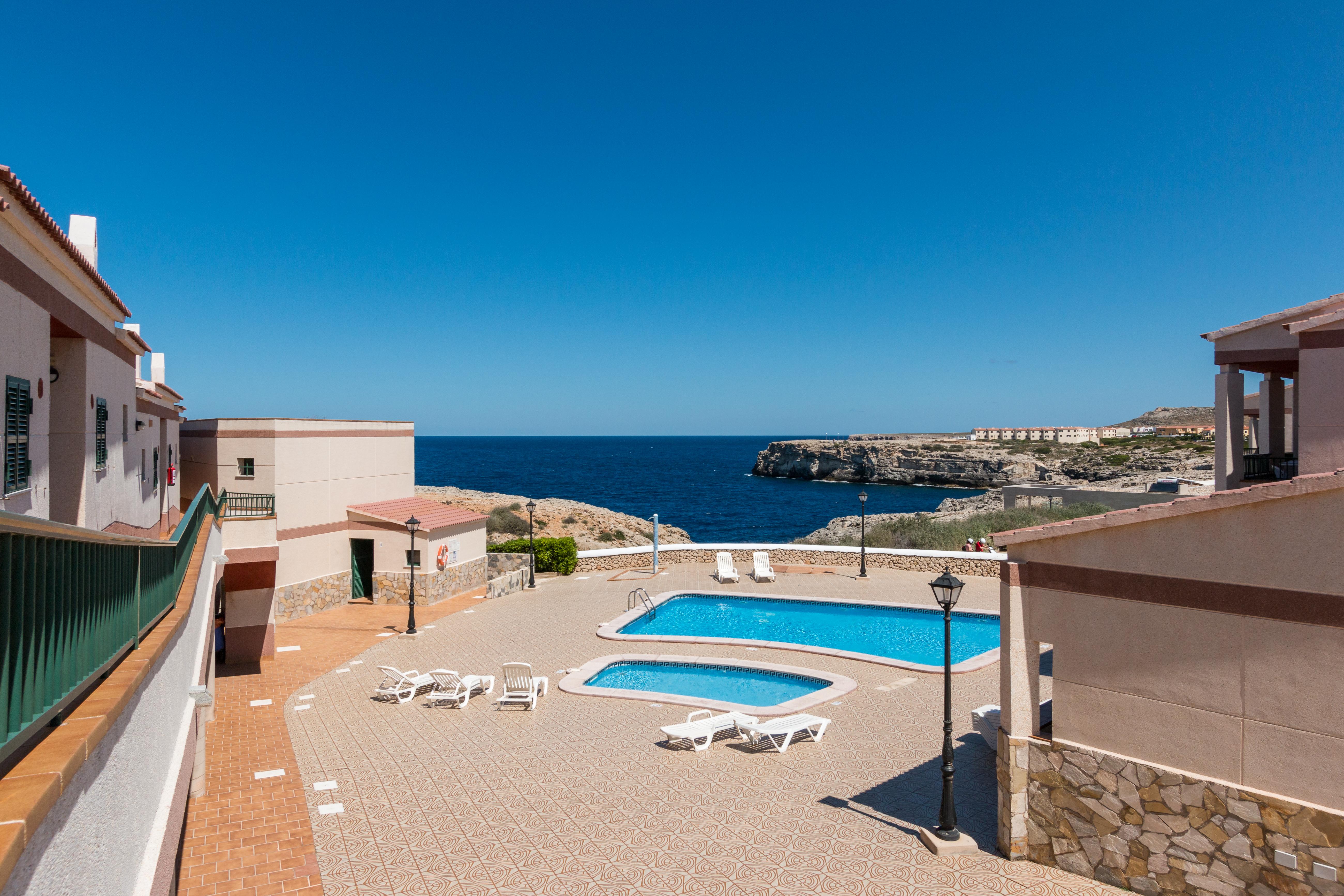 Apartamentos Moon Dreams Cabo De Banos Cala'N Blanes  Εξωτερικό φωτογραφία