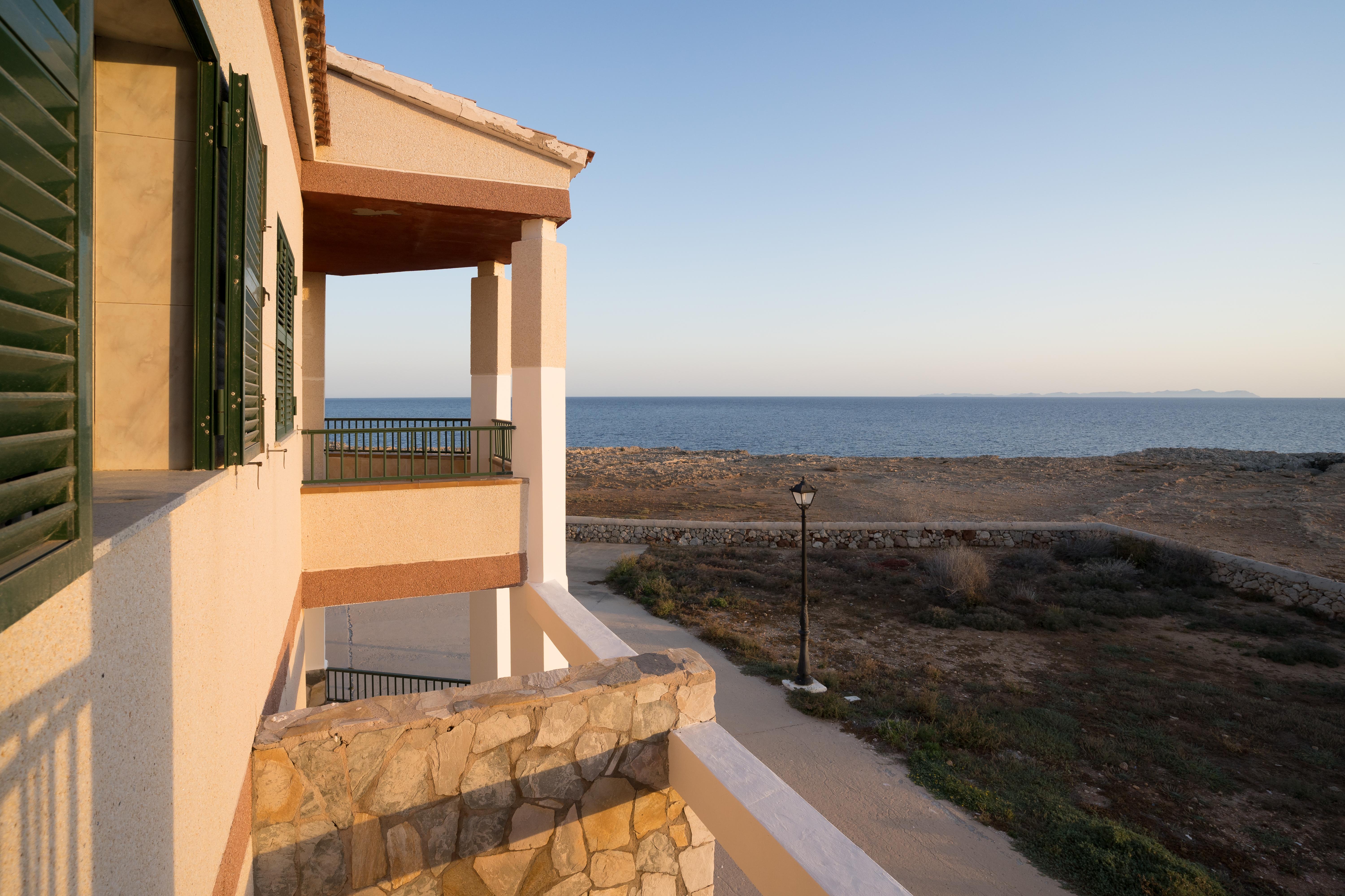 Apartamentos Moon Dreams Cabo De Banos Cala'N Blanes  Εξωτερικό φωτογραφία